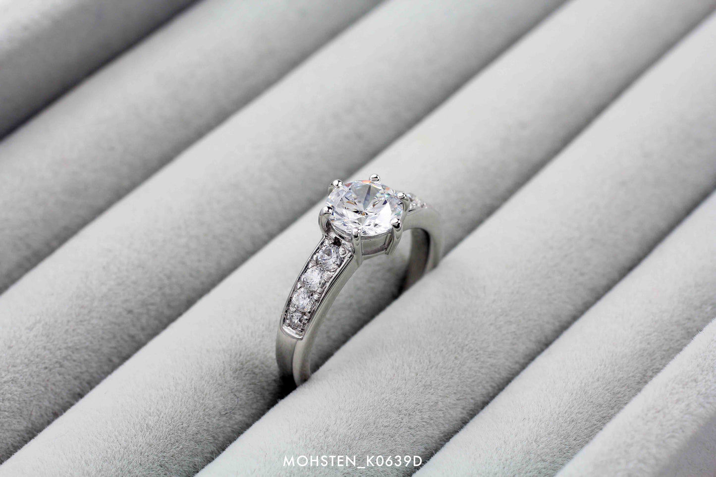 8 Side stone engagement setting