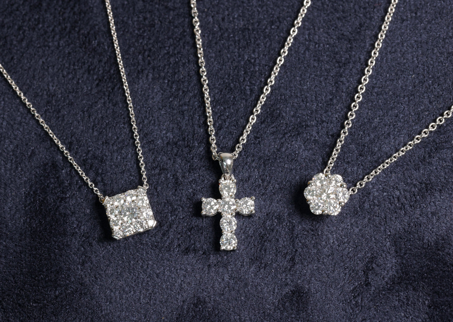 Flower diamond 18K diamond necklace