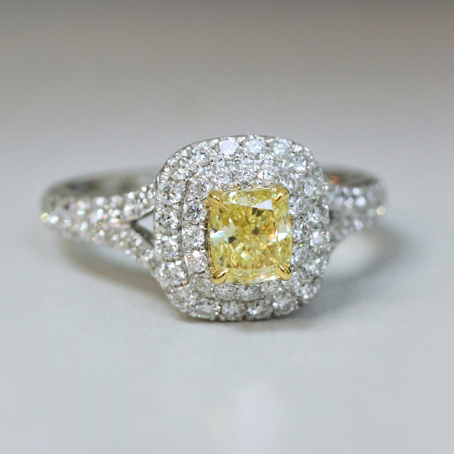 Fancy Intense yellow Diamond Ring GIA 0.56carat