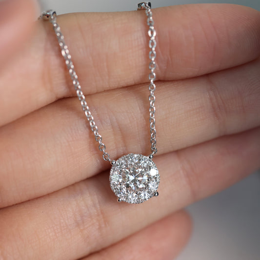 Big round diamond necklace 18k