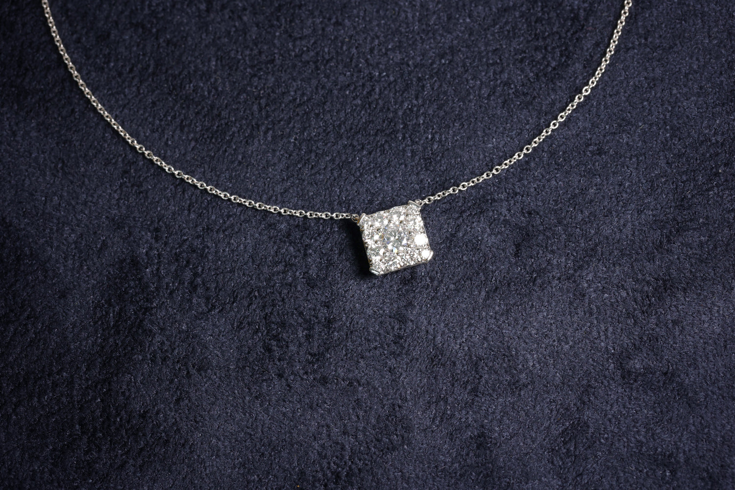 illusion square diamond necklace